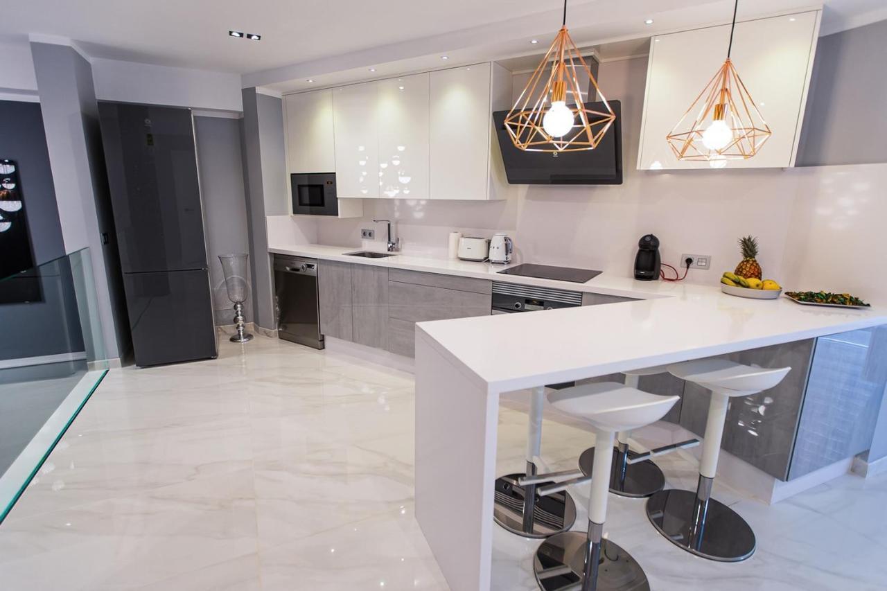 Luxury 2 Bedroom Apartment In Los Cristianos Los Cristianos  Bagian luar foto